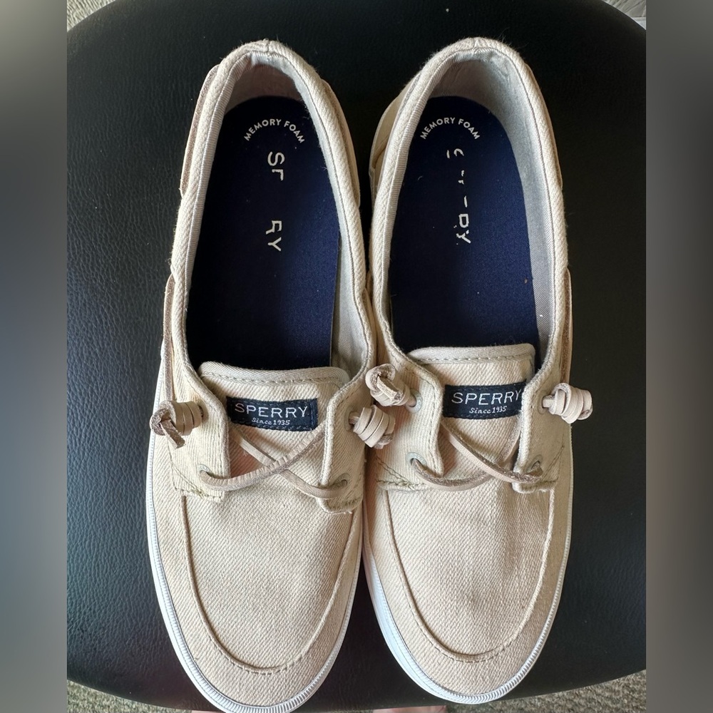 Sperry women’s  crest boat slip on shoes